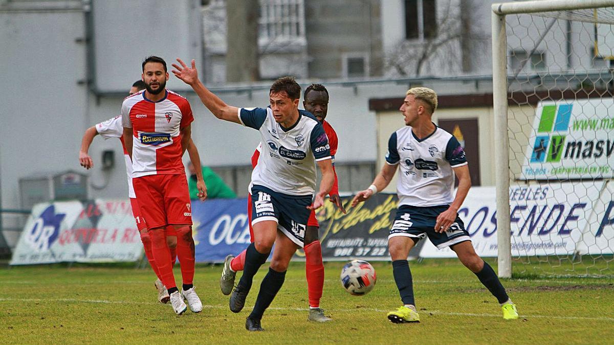 Cassio, durante su última temporada con los pontinos en O Couto. |  // IÑAKI OSORIO