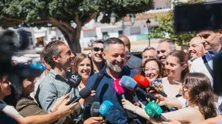 Abascal acusa a Juanma Moreno de convertir la campaña andaluza en “Operación Triunfo”