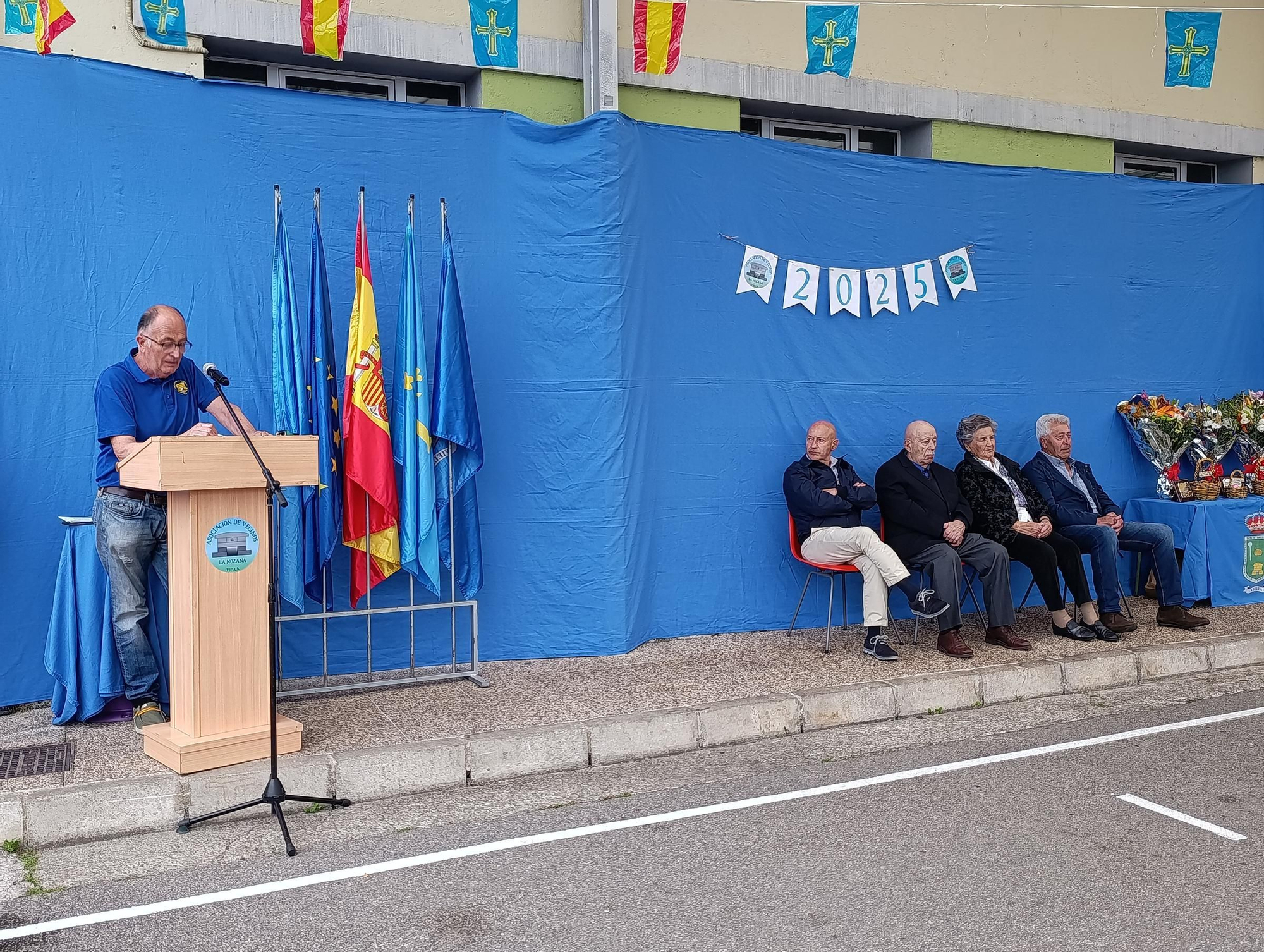 Viella homenajea sus mayores