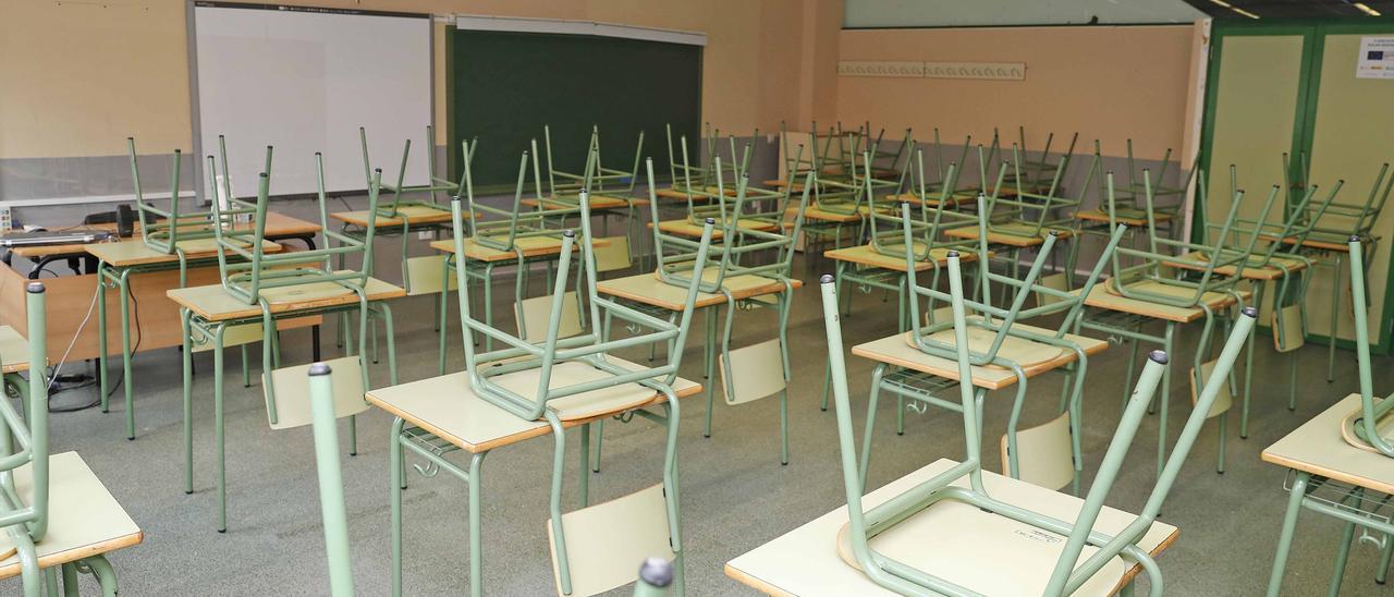 Las aulas del IES Valadares recuperan su normalidad. // Pablo Hernández