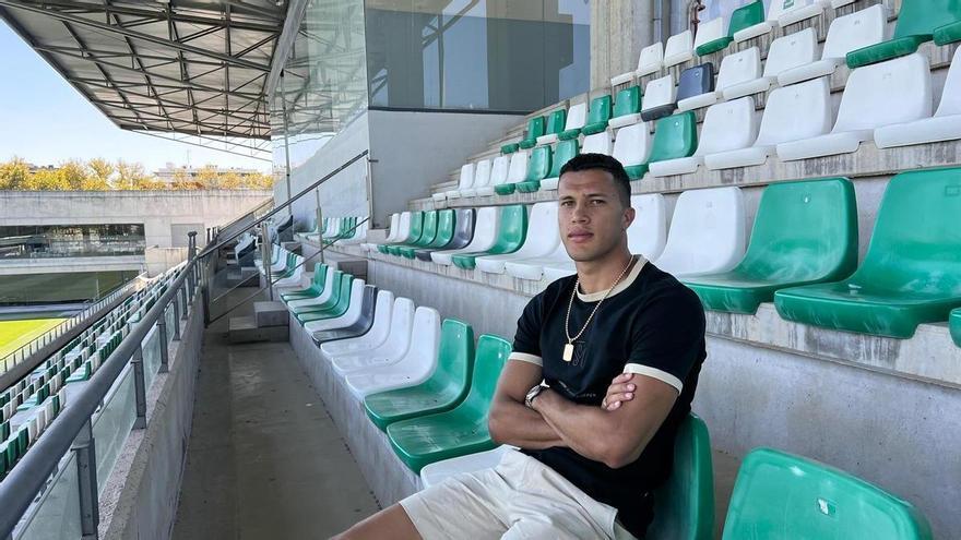 Nelson Deossa, del pueblo minero de Marmato a jugar en el Betis: "Me tocó aguantar hambre para cumplir mi sueño"