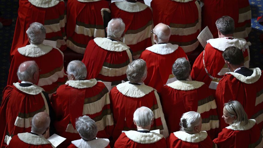 El Parlamento británico inicia una reforma para acabar con los cargos hereditarios en la Cámara de los Lores