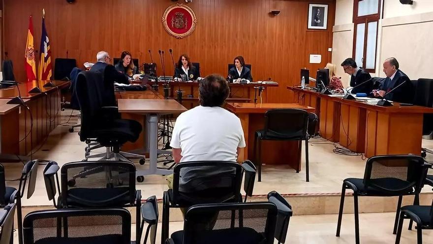 "Wollte nie jemandem das Leben ruinieren": Wegen Betrugs angeklagter Bauunternehmer auf Mallorca bricht vor Gericht in Tränen aus