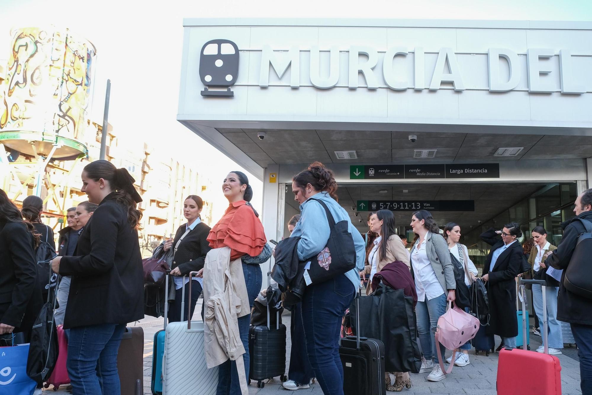 Las candidatas a Bellea del Foc viajan a Murcia a promocionar las Hogueras