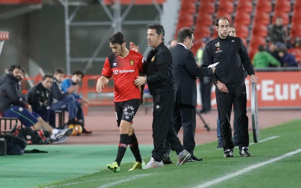 Mit dem sechsten Saisonsieg hat sich Real Mallorca erstmal wieder aus dem Tabellenkeller rausgeschossen. Der Zweitligist gewann am Sonntagabend (12.2.) im Stadion von Son Moix gegen Rayo Vallecano mit 2:1.