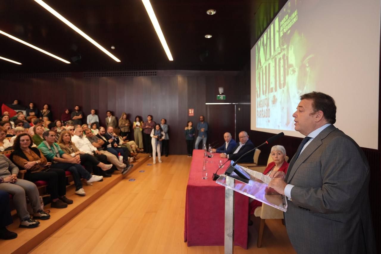 La entrega del 17º Premio de Periodismo Julio Anguita Parrado, en imágenes
