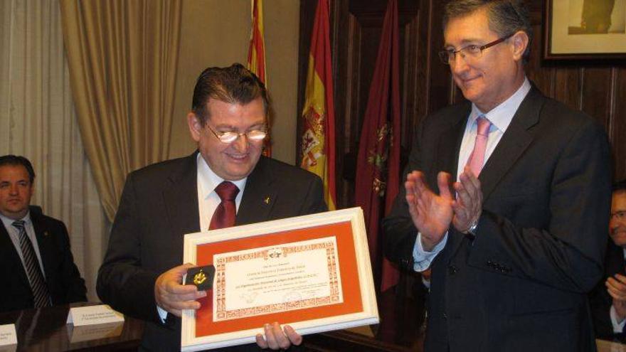 Los Amantes de Teruel premian a la ONCE