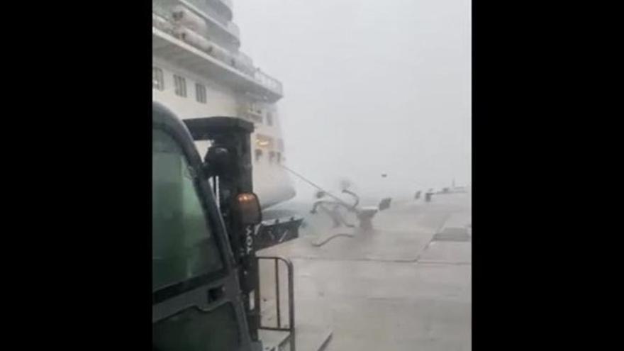 So riss der Sturm auf Mallorca das Kreuzfahrtschiff am Hafen von Palma los