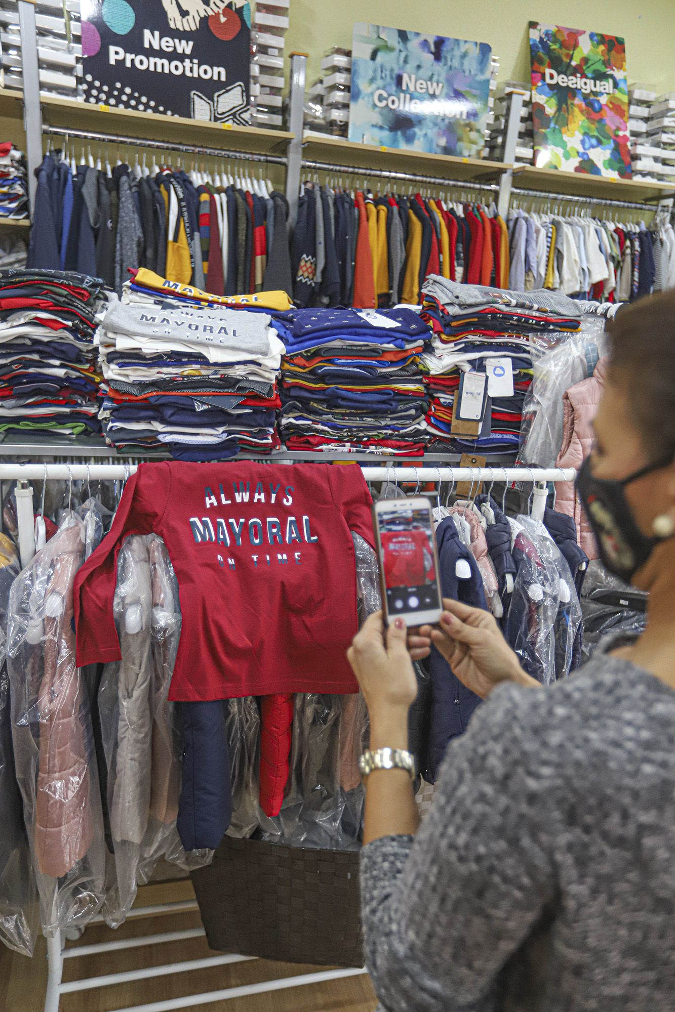 Comercios y bares se unen para servir a domicilio