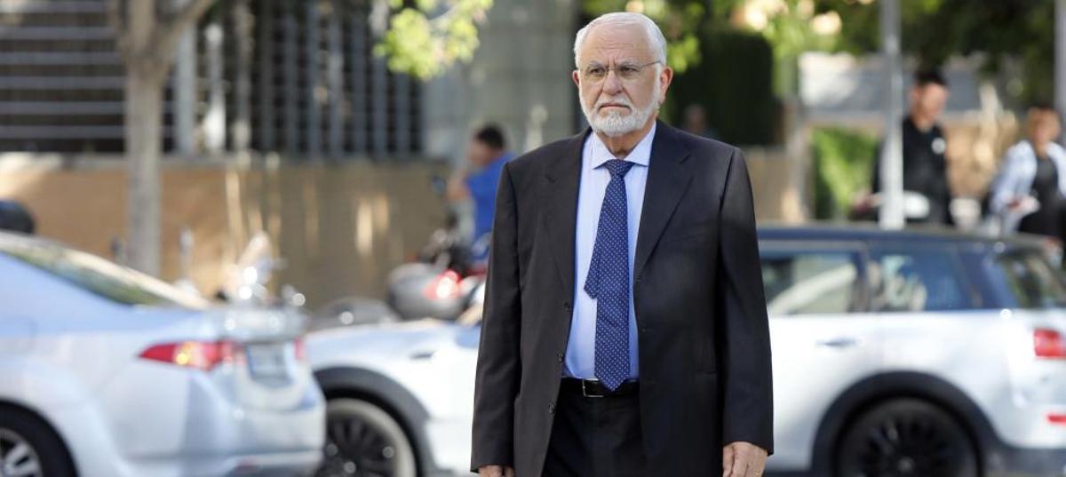 Juan Cotino se enfrenta a 11 años de prisión.