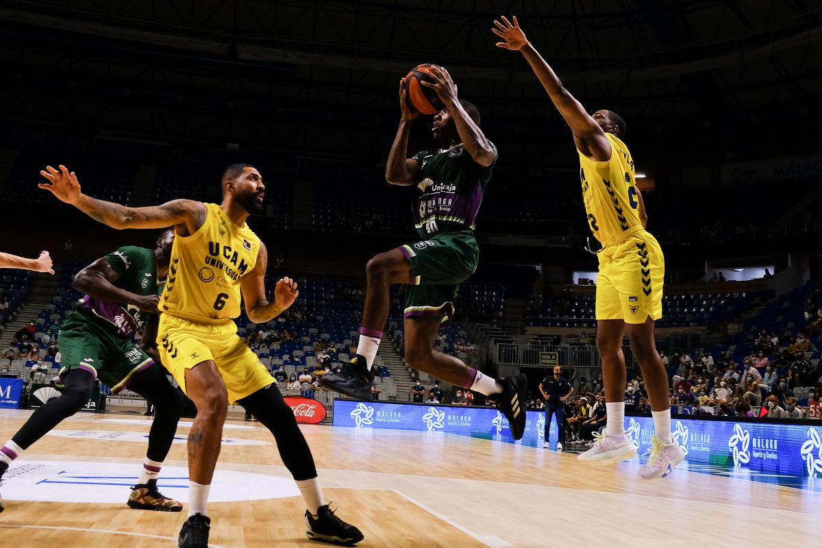 El Unicaja también gana al UCAM y se lleva el Trofeo Costa del Sol