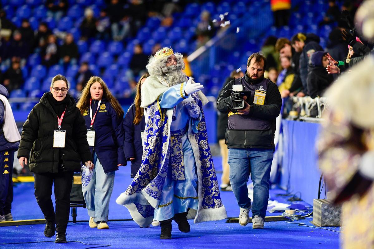 El Dépor estrena 2026 a medias y empata con el Cádiz en Riazor (2-2) El Dépor estrena 2026 a medias y empata con el Cádiz en Riazor (2-2)