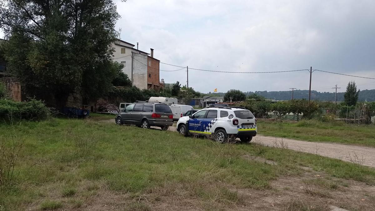 Un vehicle dels vigilants local a la zona dels fets, aquest diumenge