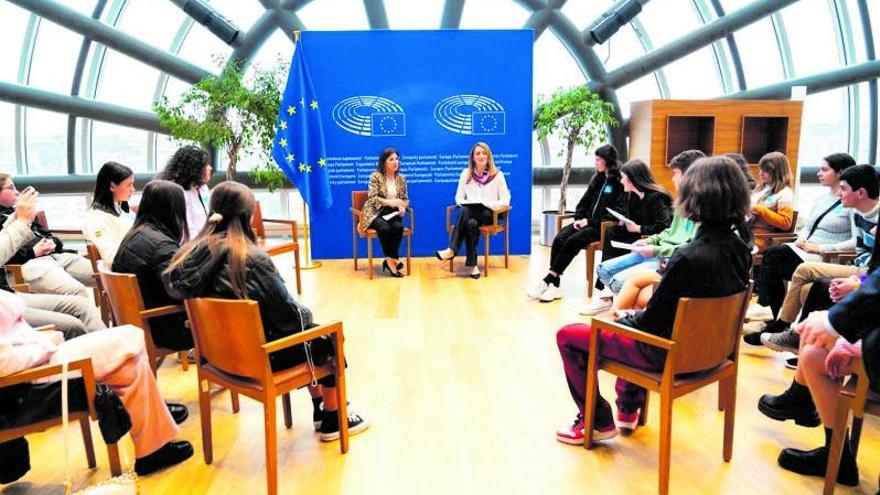 Bruselas escucha a los alumnos del IES Aliste