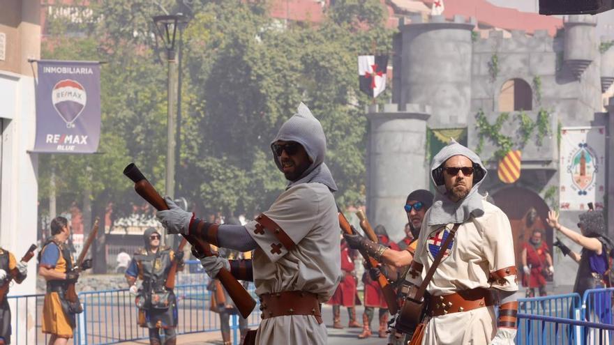 La Embajada Cristiana en San Blas llena el barrio alicantino de fiesta y tradición