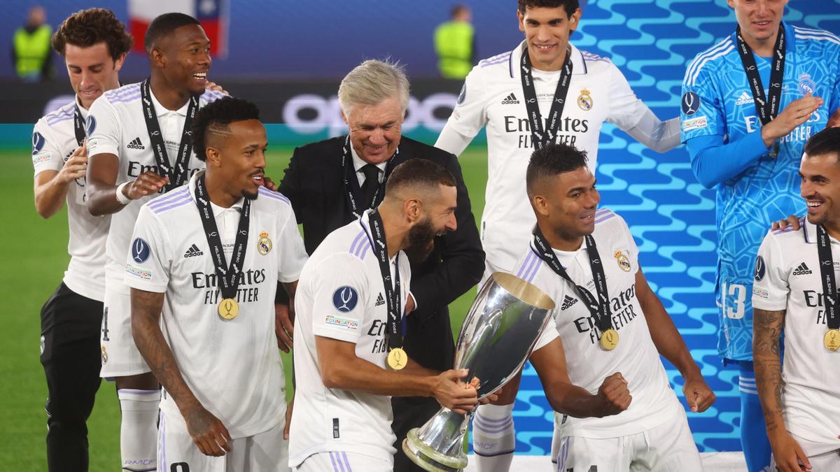 Los jugadores del Real Madrid celebran su triunfo ante el Eintracht.