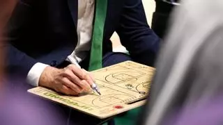 Estos son los descartes de Ibon Navarro para el Unicaja-Real Madrid, cuarto partido de semifinales