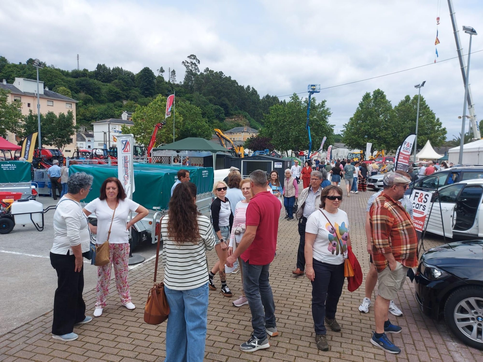 El público llenó la Feria de Vegadeo durante el fin de semana