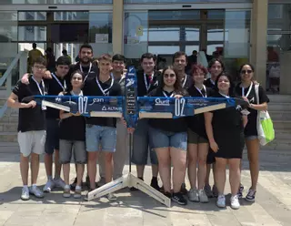 El dron Peregrinus diseñado en el campus conquista el cielo de Valencia