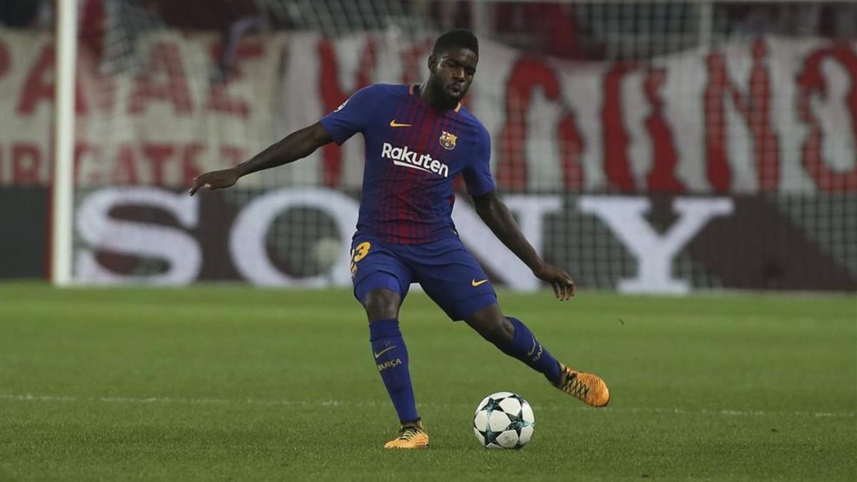 Umtiti durante el encuentro contra el Olympiacos