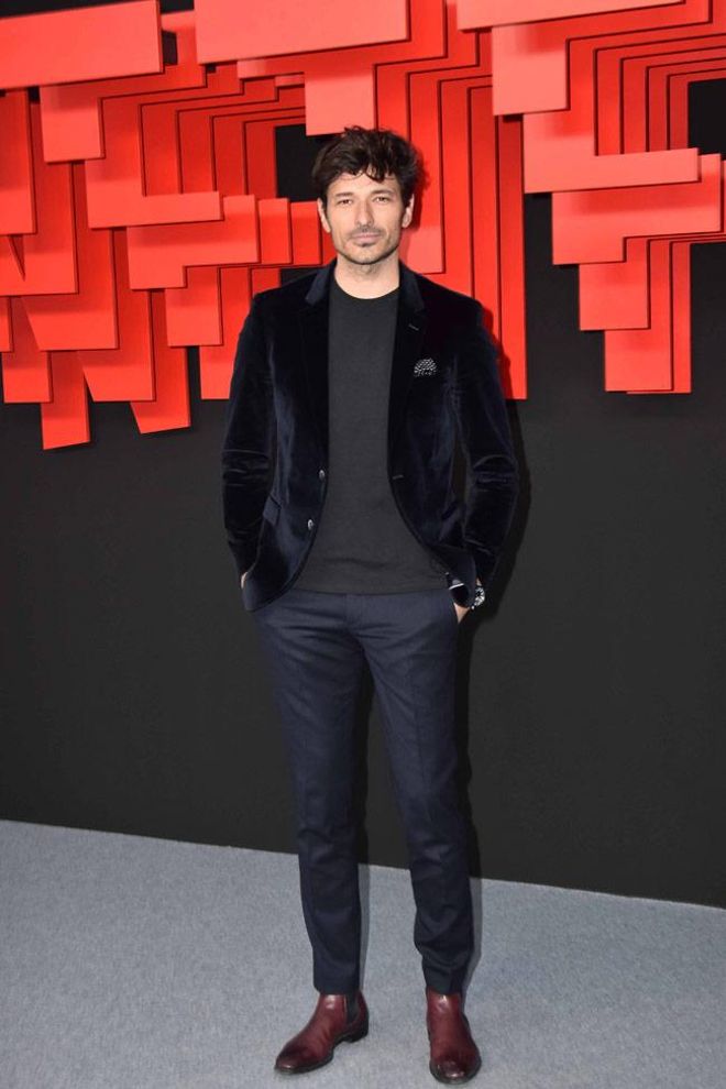 El modelo y actor Andrés Velencoso en el 'photocall' de Netflix