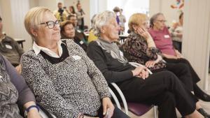 El Parlament impulsa una llei perquè les persones grans rebin en sis mesos les ajudes a la dependència
