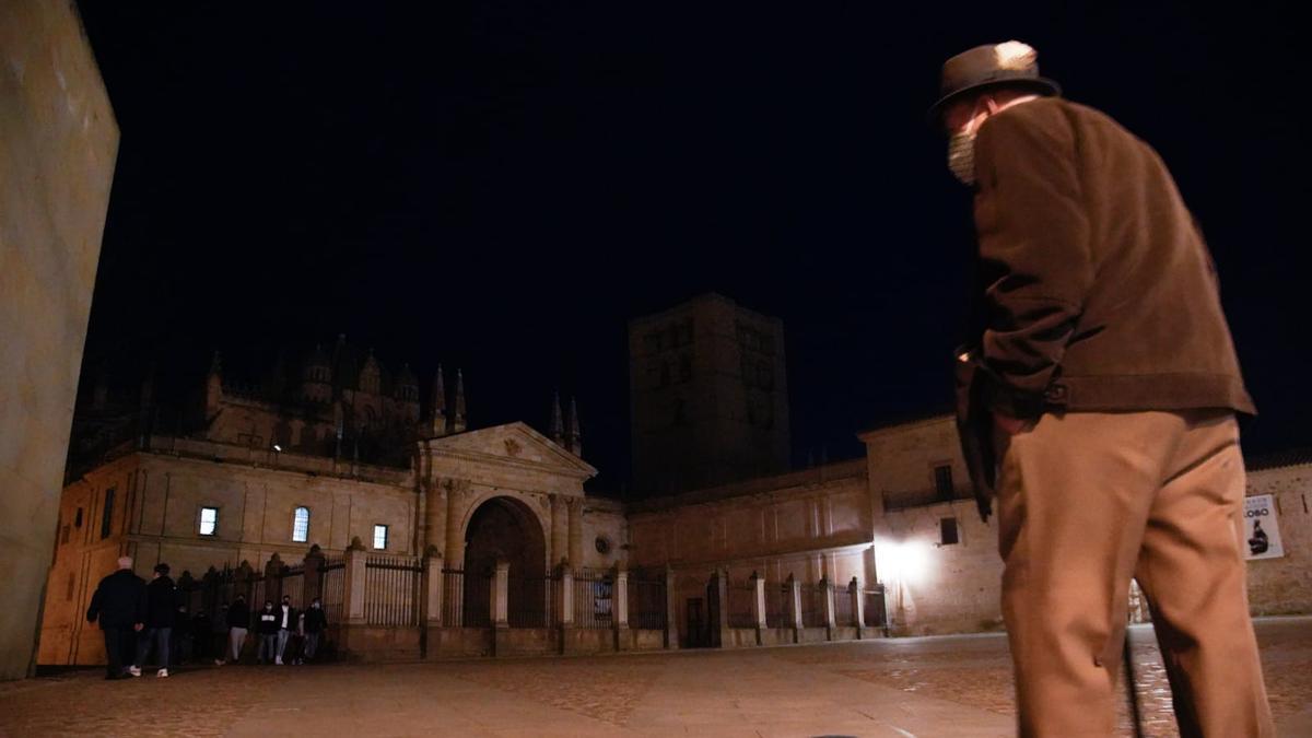 La Catedral, apagada, hace unos minutos.