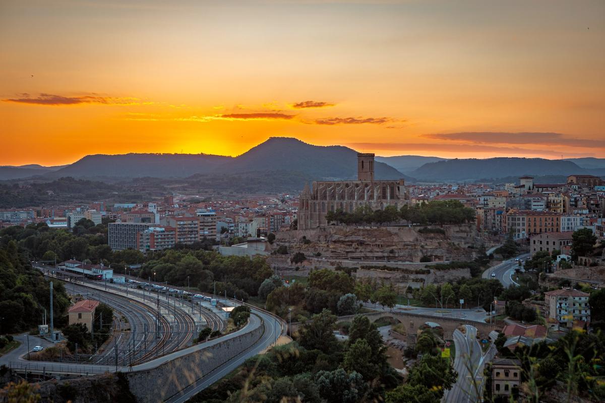 Posta de sol des del mirador de la Balconada, a Manresa