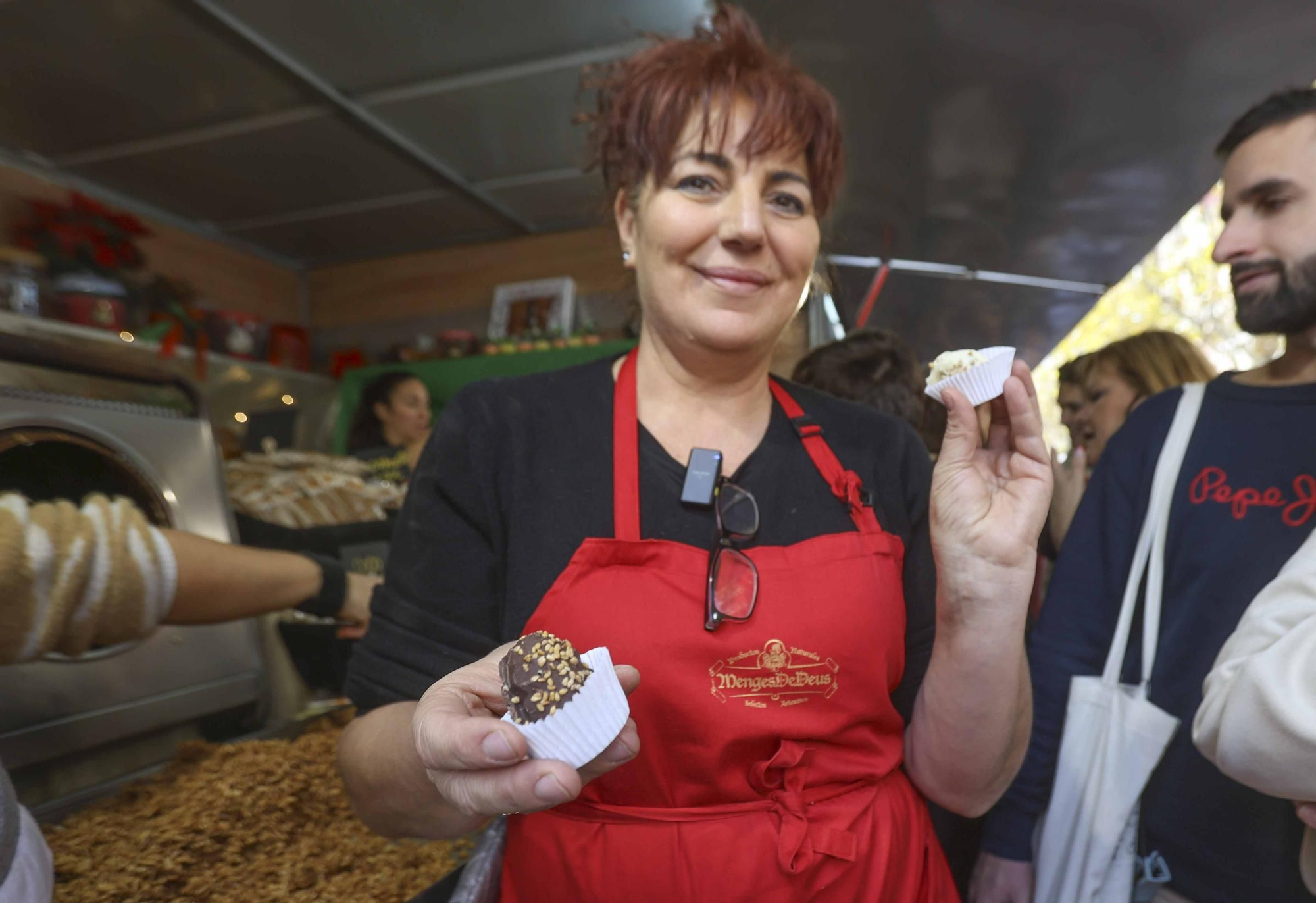 Gran afluencia en la Feria de la Navidad de Xixona