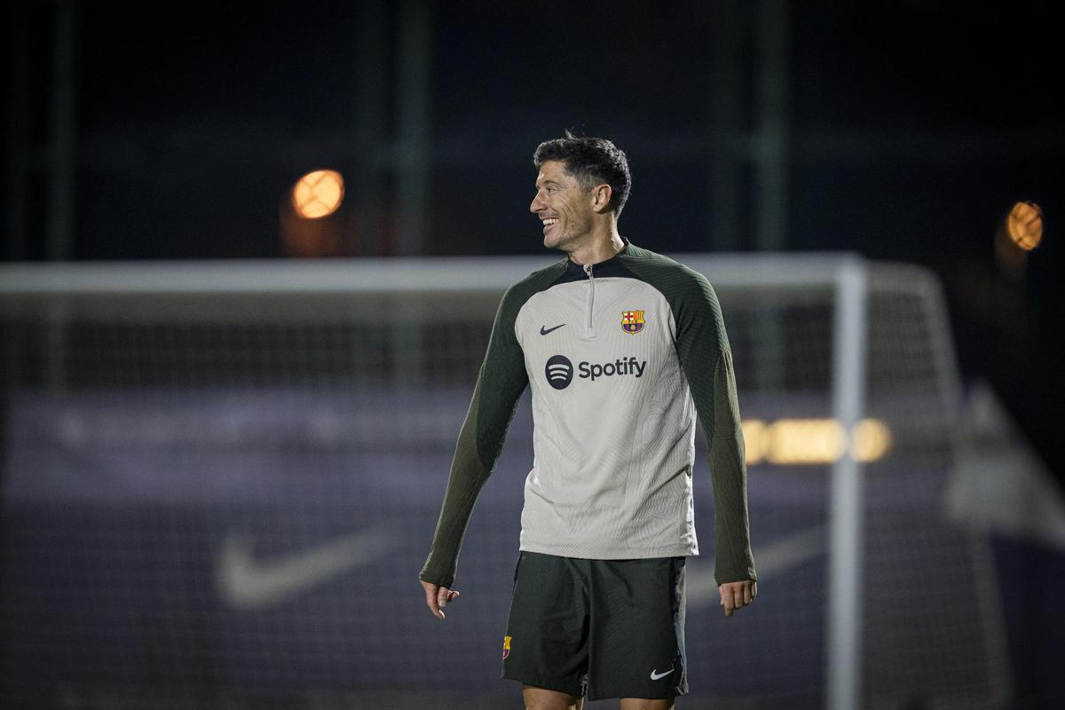 ¡Vitor Roque ya es uno más! Las mejores imágenes de su primer entrenamiento ¡Vitor Roque ya es uno más! Las mejores imágenes de su primer entrenamiento