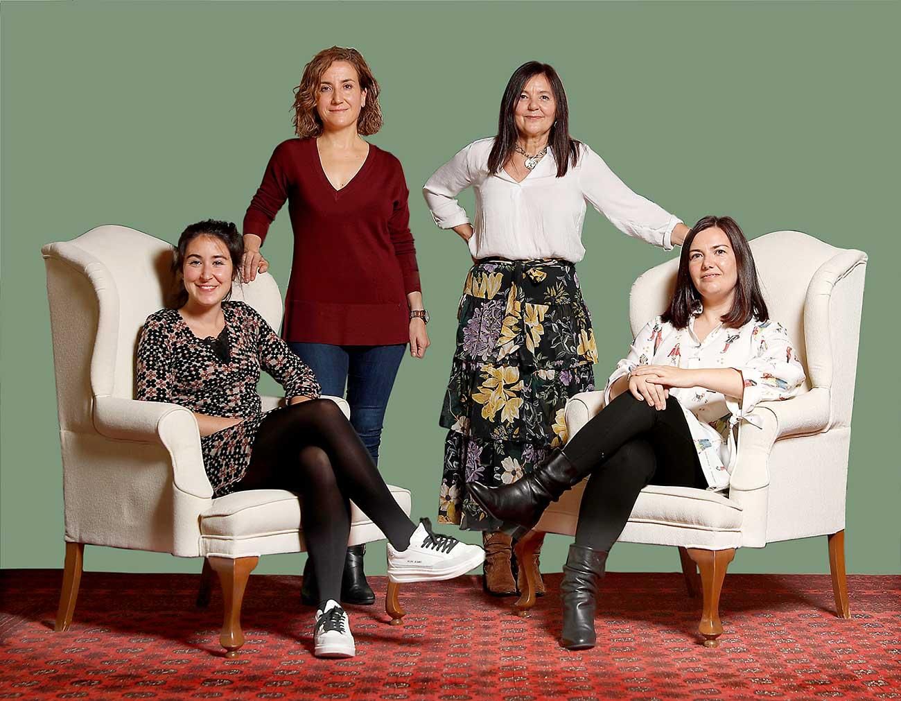  De izquierda a derecha: Alba Aguión, Irene Bascoy, Lourdes Carballo y Ledicia Costas.