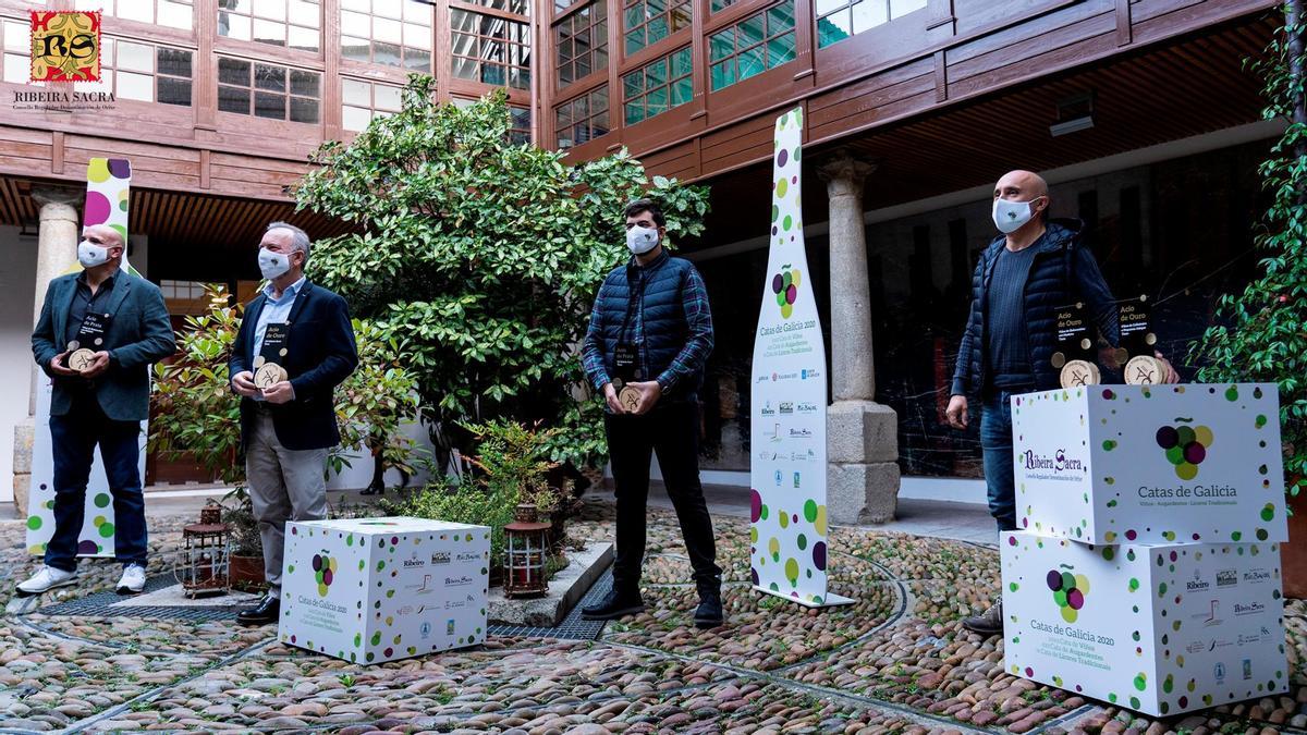 Galardonados de la D.O. Ribeira Sacra en la cata. Foto: ECG
