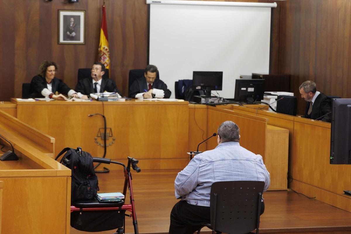 Juicio el que se acusa a una mujer de divulgar información íntima de un mando militar a través de Facebook en Cartagena