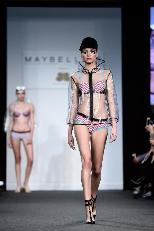 El desfile de maquillaje de Maybelline y Bloomers&Bikini