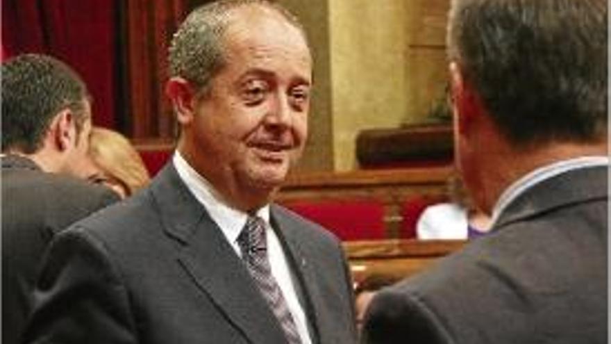 El conseller d&#039;Interior, Felip Puig, en el Parlament.