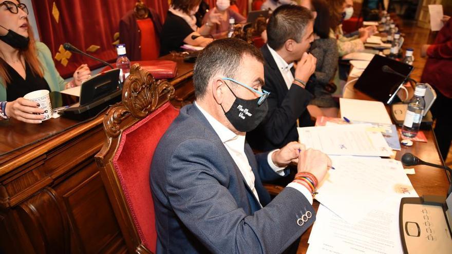 José López, portavoz de MC, durante la celebración del Pleno del Ayuntamiento de Cartagena.