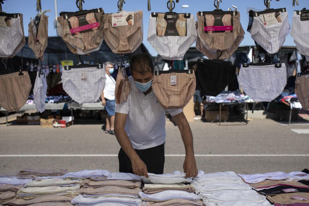 Mercadillo de la nueva normalidad en Zamora