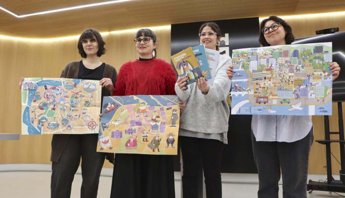 La concelleira Anabel Gulías con las tres ilustradoras. | FDV