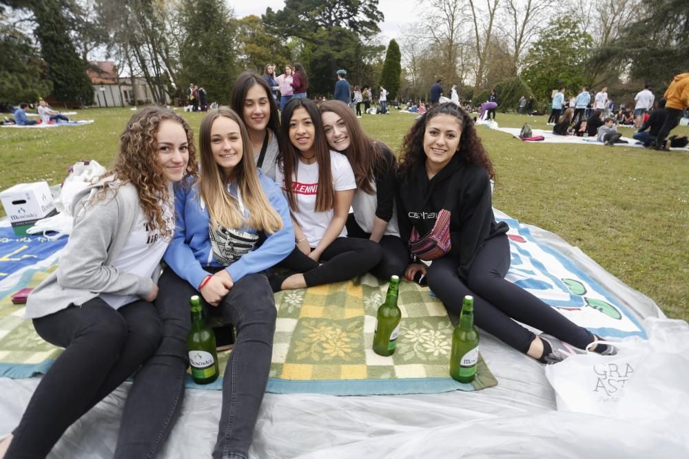 Comida en la Calle de Avilés 2018: ambientazo en el parque Ferrera