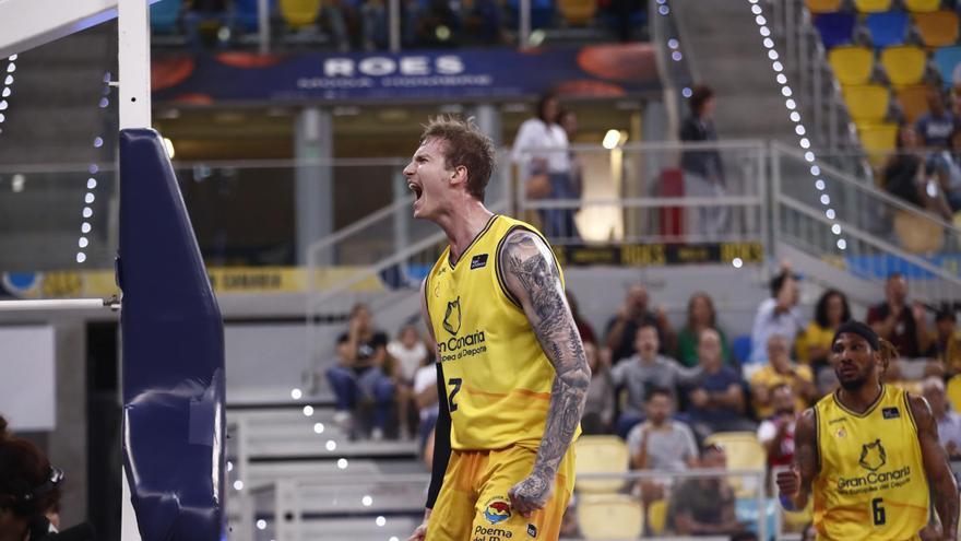 Olek Balcerowski siente el &#039;picorcito&#039; y lo sabe: «El equipo confía en mí y me pasan muchos balones»