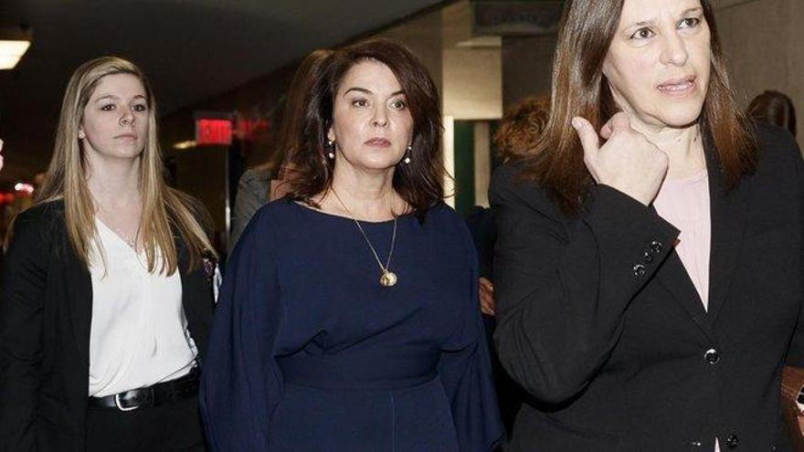 Annabella Sciorra: &quot;Weinstein se puso sobre mí y me violó&quot;