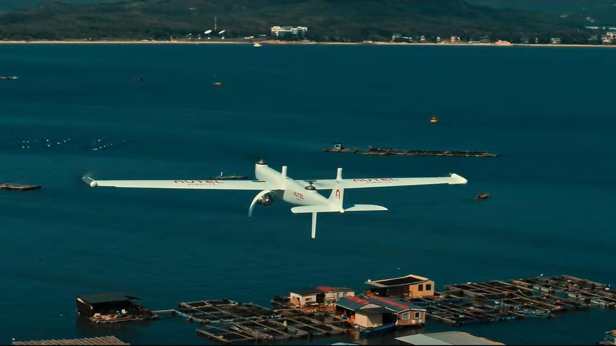 El Dragonfish, en un vuelo de prueba de patrulla marítima.