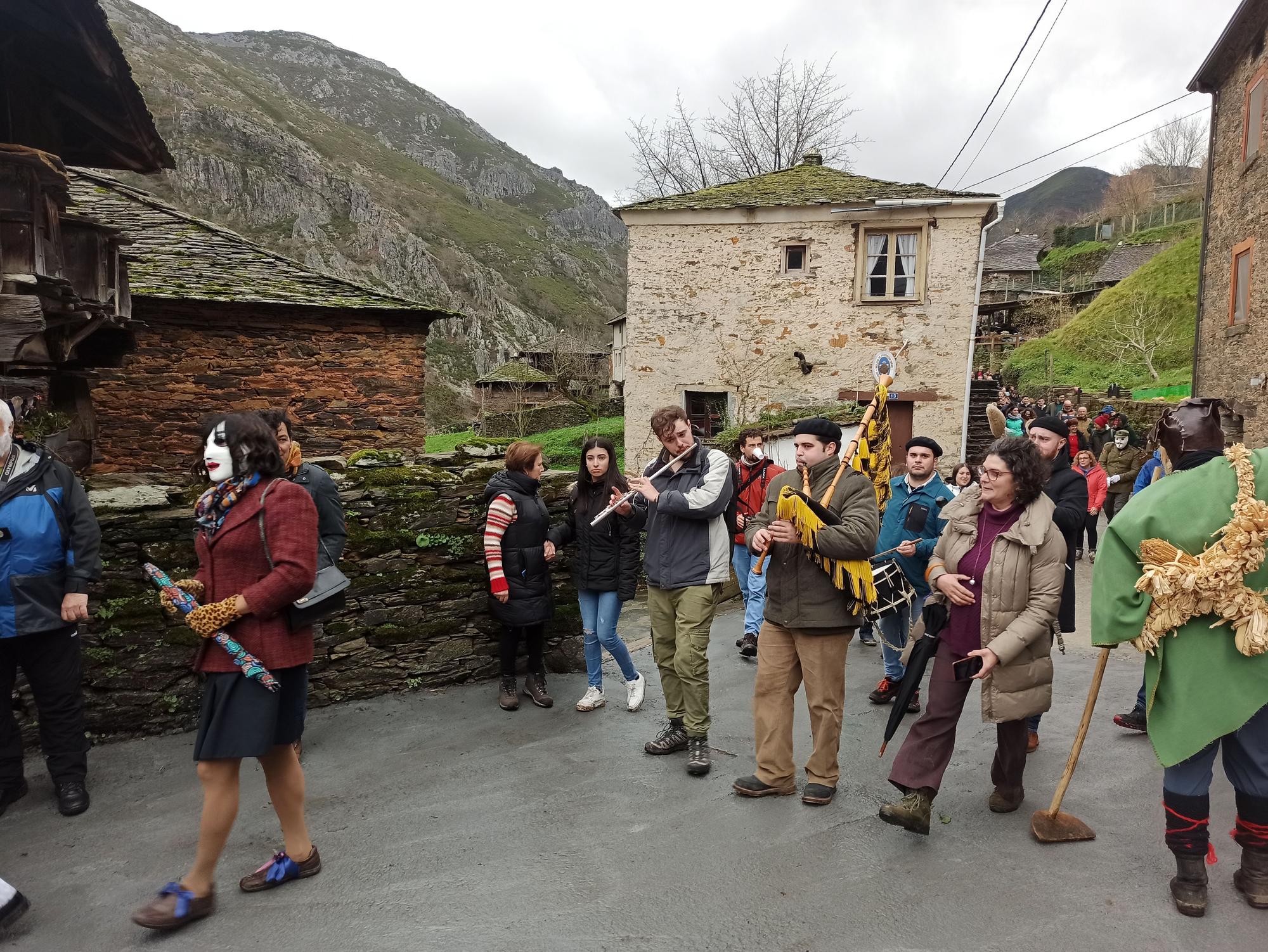 Las trastadas de "Os Reises" vuelven al Valledor