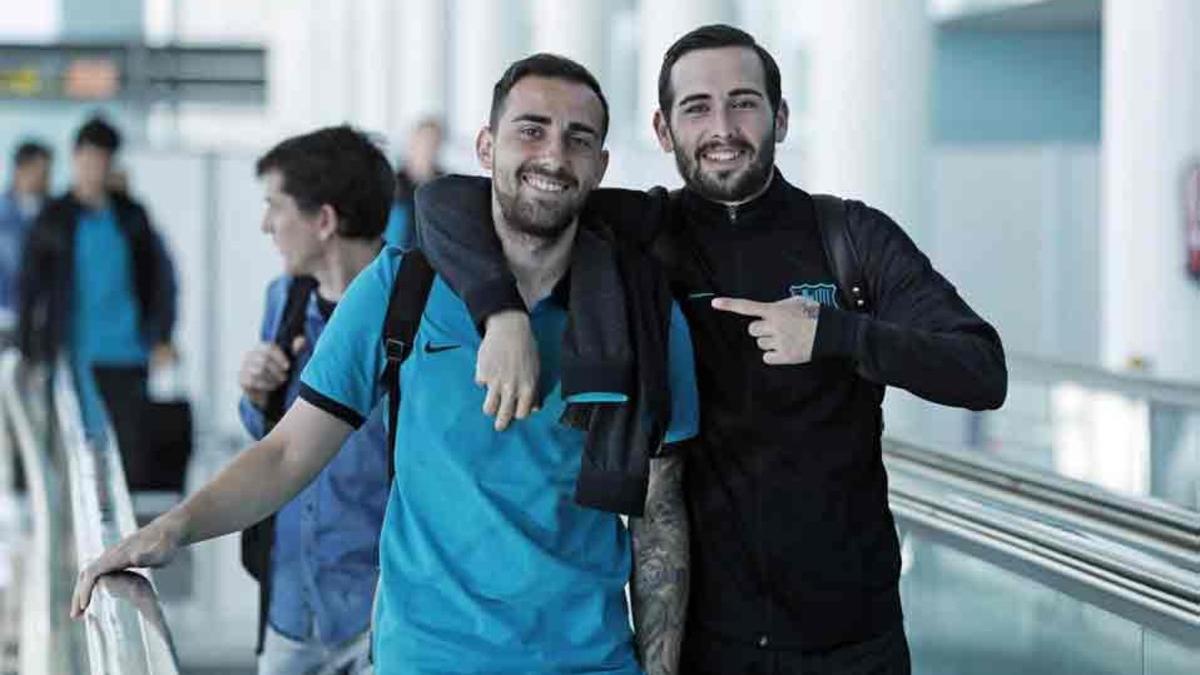 Aleix Vidal, junto a Paco Alcácer