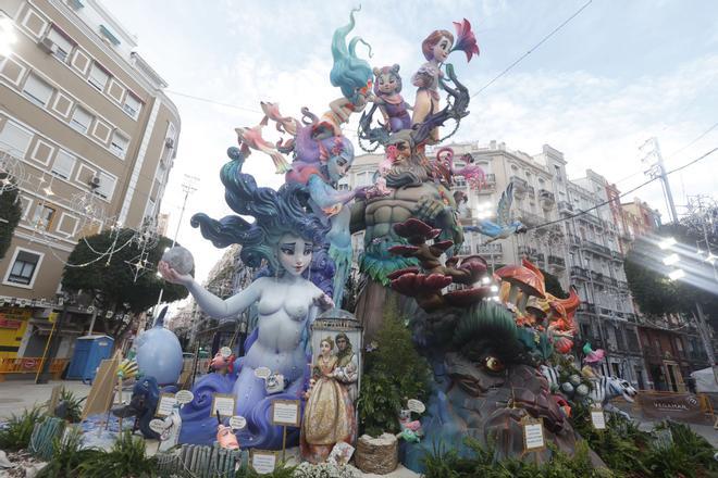 Sueca-Literato Azorín se 'resetea': todas las imágenes de la falla de 2025