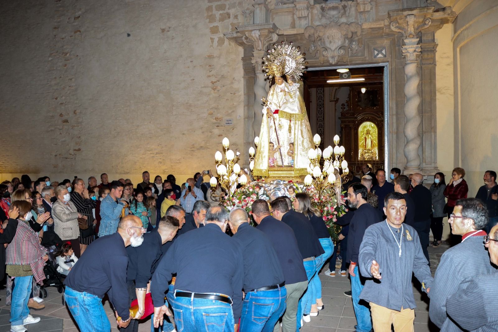 Celebraciones del Día de la Virgen de los Desamparados en Torrent.