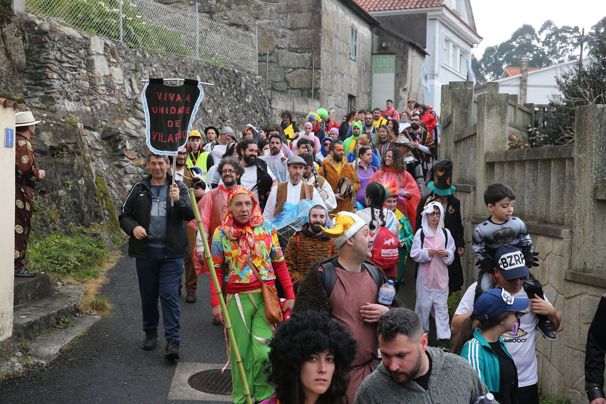 Búscate en las fotos del fin de fiesta del Entroido de O Hío