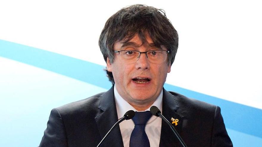 Canadá revocó una autorización de entrada al país Puigdemont.