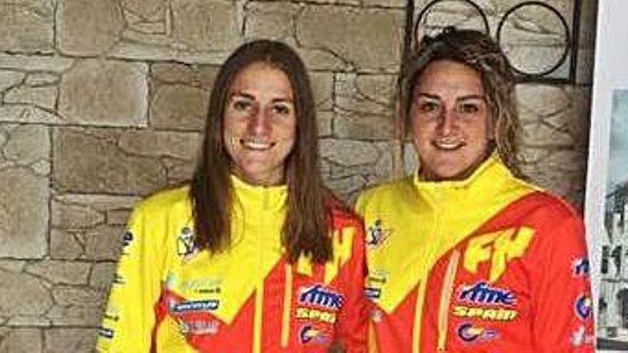 D&#039;esquerra a dreta, Mireia Badia i Kate Vall, dues bagenques que prenen part al Campionat del Món d&#039;Enduro