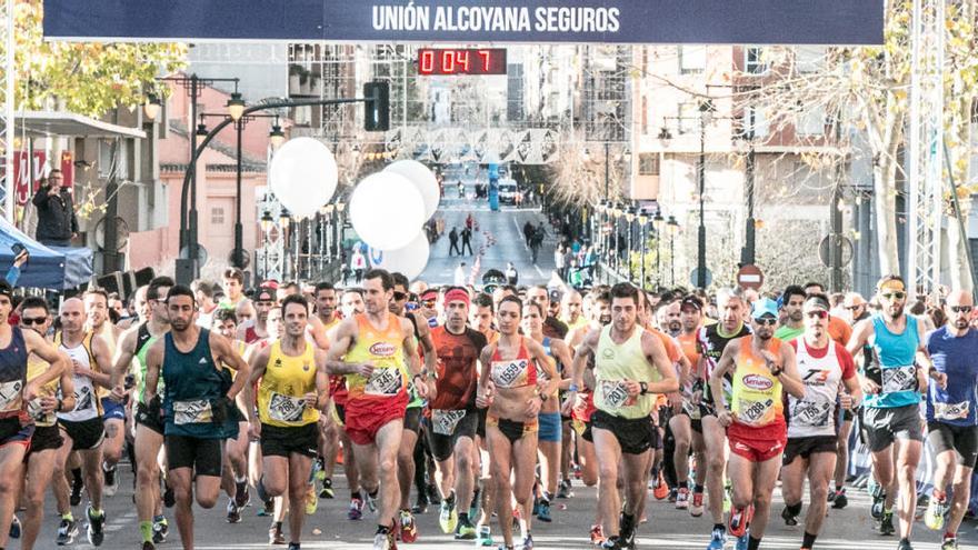 Los corredores cambiaron el asfalto por las casas